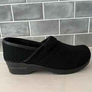 Dansko Black Felted Wool Clogs Shoes Euro 41 US 10.5-11 Work Shoes Support